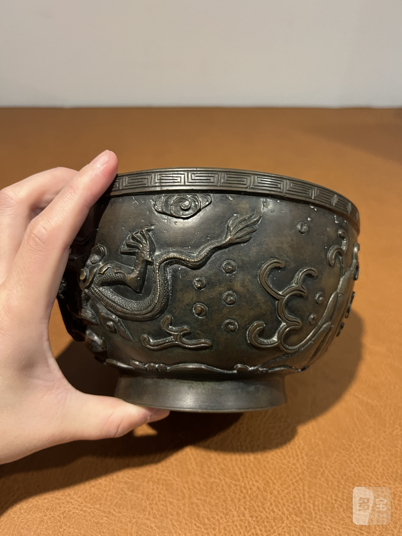 清乾隆 铜高浮雕龙纹碗 - 图6